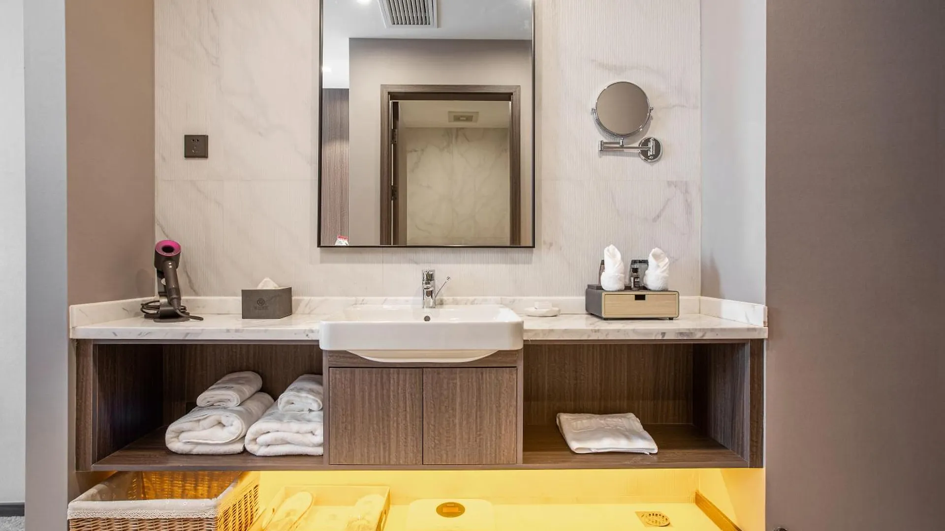 苏州华侨饭店 4*, Suzhou (Jiangsu) China